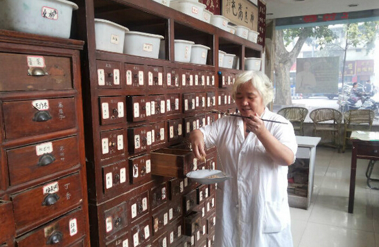 欠發(fā)達(dá)地區(qū)發(fā)展中醫(yī)藥工作的實踐與探索（上）