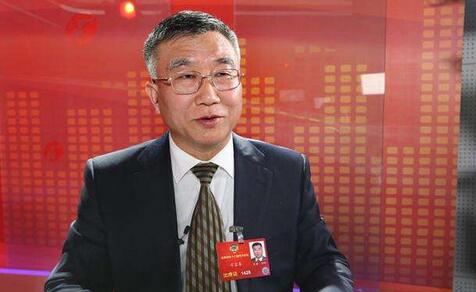 兩會司富春委員：推進(jìn)中醫(yī)藥"一帶一路"發(fā)展 吸引外國人才學(xué)中醫(yī)