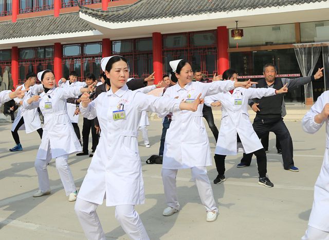 阜陽(yáng)市中醫(yī)醫(yī)院不斷創(chuàng)新醫(yī)養(yǎng)結(jié)合教學(xué)模式，受到患者一致好評(píng)