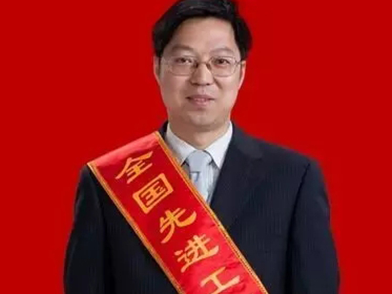 李隆云